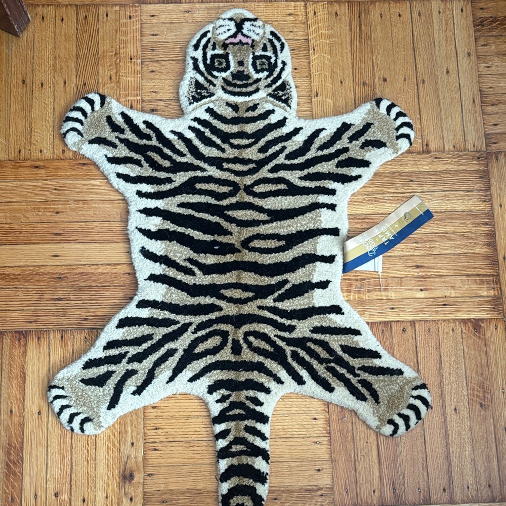 Tiger Print Rug by Doing Good Tapis Amis